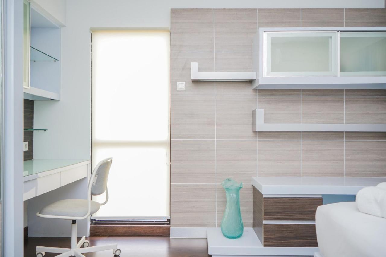 Homey&Modern Tamansari Semanggi 2BR Apartment By Travelio Giacarta Esterno foto